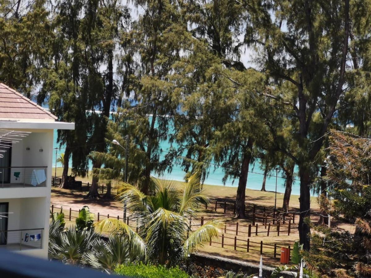 Rayon Vert Bleuphorie Beach Apartment Flic-en-Flacq Extérieur photo