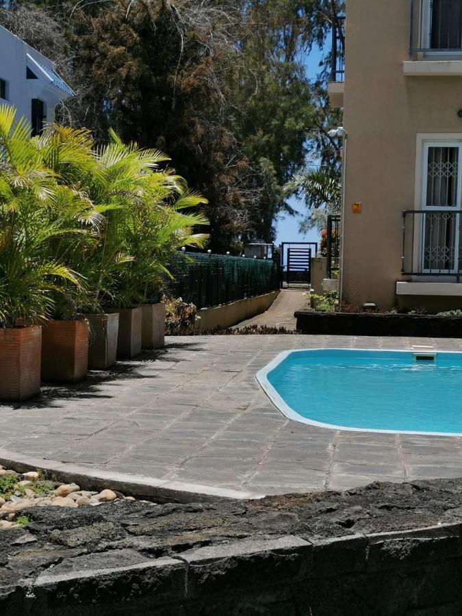 Rayon Vert Bleuphorie Beach Apartment Flic-en-Flacq Extérieur photo